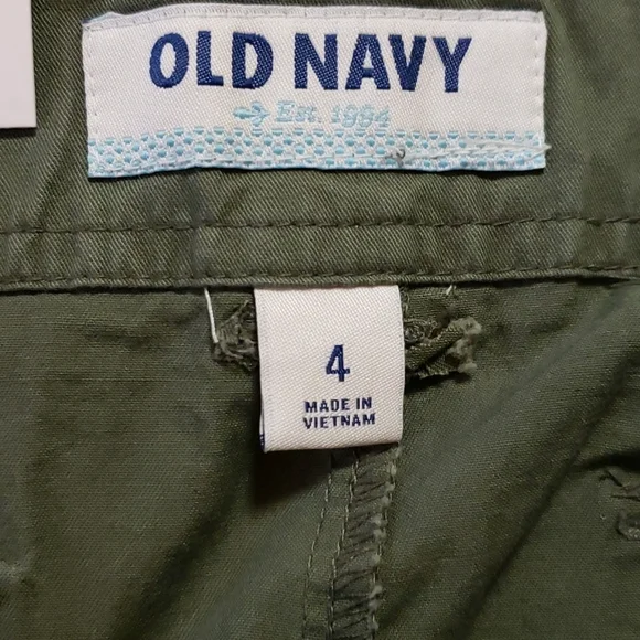 👖OLD NAVY SHORTS 👖 - Picture 7 of 9